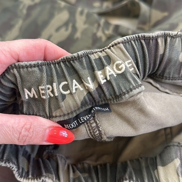 American Eagle Outfitters women’s Next Level Stretch Camo Joggers Size 2 Short - Picture 10 of 14